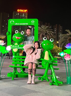 玻璃钢卡通青蛙雕塑牛蛙店门口迎宾吸引人装饰网红店拍照打卡摆件