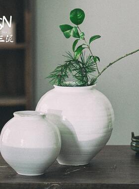 御三泥陶瓷侘寂养鲜花花瓶复古月亮瓶白色陶艺摆件禅意插花干花