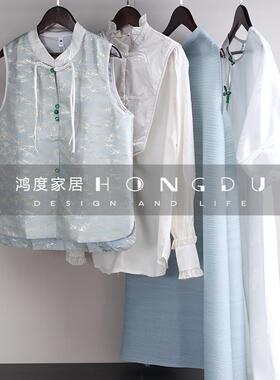 样板房间衣帽间衣柜梳妆台衣服道具装饰品摆件新中式鞋帽包包组合