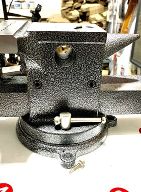 重型牛角台虎钳精密平口钳夹具台钳工作台多功能台钳工作台高精度