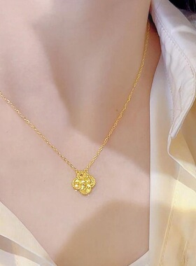 金店同款四叶草碎碎冰项链女黄铜镀金金色爆闪鱼鳞幸运草龙鳞项饰