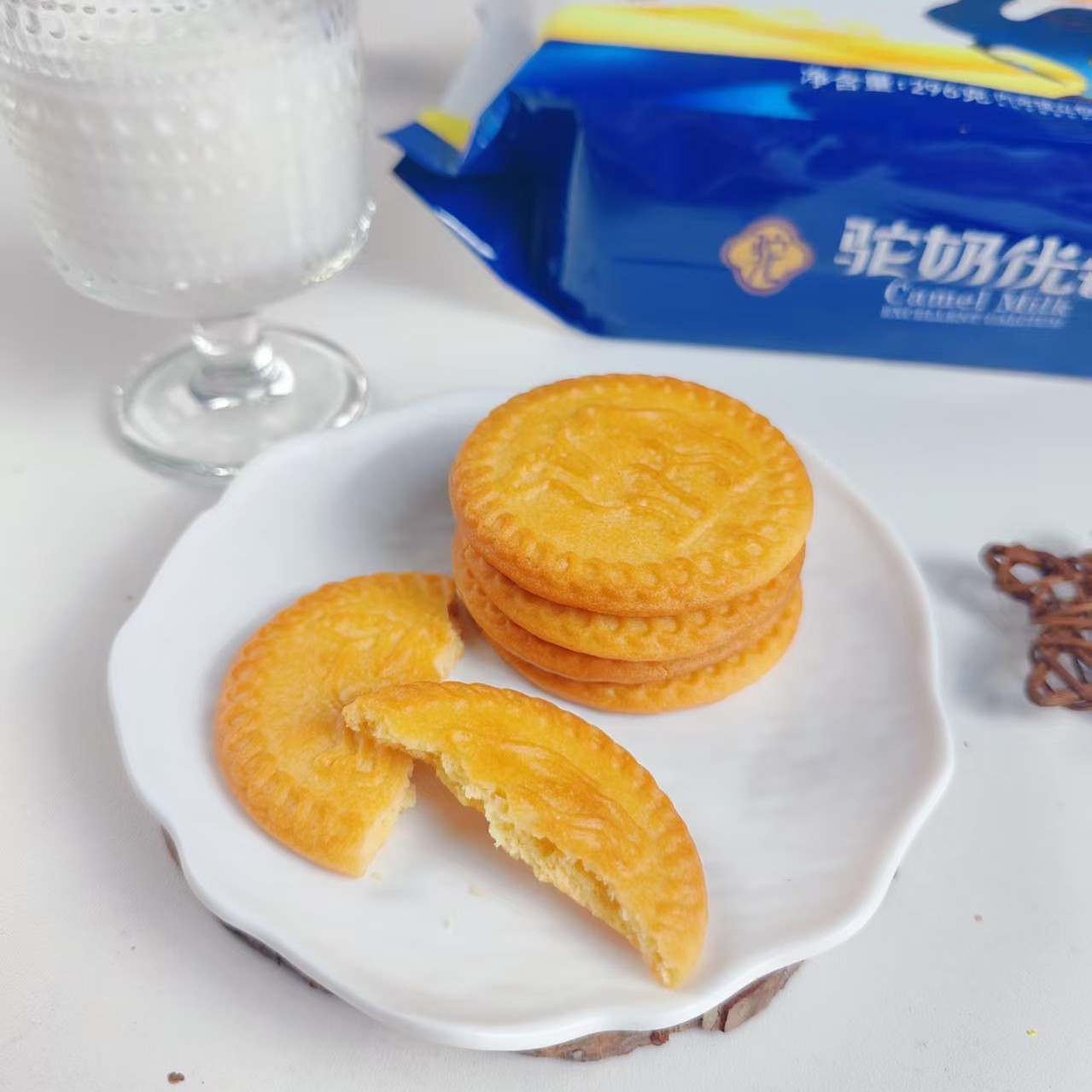 驼奶优钙饼干独立包装老人小孩补钙零食