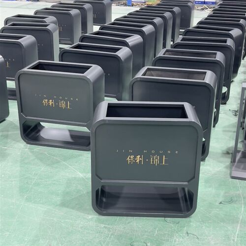 定做不锈钢花箱户外咖啡厅花坛室外铁艺隔断酒店园林景观弧形花槽 - 图3