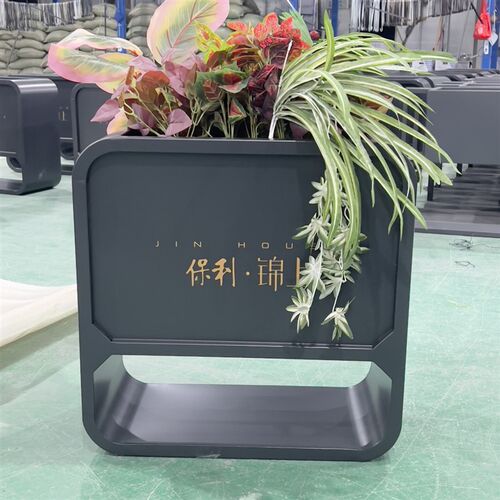 定做不锈钢花箱户外咖啡厅花坛室外铁艺隔断酒店园林景观弧形花槽 - 图1