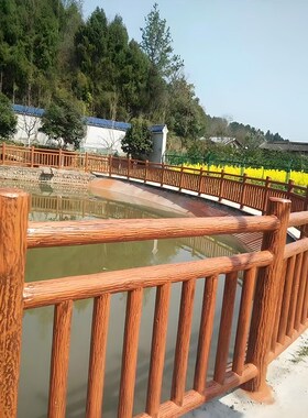 水泥仿木护栏桥梁河道公园景区防护栏仿藤仿树皮仿原木混凝土围栏