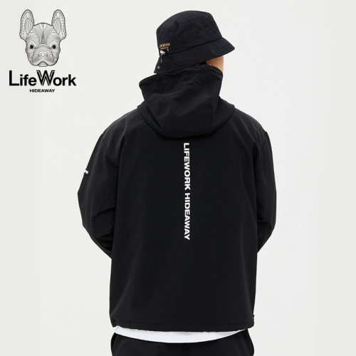 LIFEWORK HIDEAWAY黑色连帽防风衣男女同款机能风户外冲锋衣卫衣 - 图0