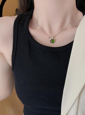 时尚可爱绿色玻璃小兔子项链女小众简约设计感网红锁骨链饰品