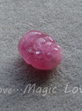 【Magic Love】天然艳丽桃粉色碧玺貔貅通孔配件◎多棉裂特价