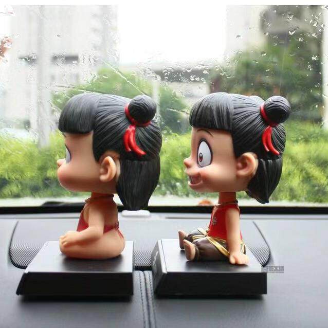 哪咤之魔童闹海汽车摆件摇头公仔小车内饰用品玩偶哪吒2动漫周边