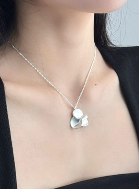 FOR DAYS 雾面花瓣步步生花项链耳环套装