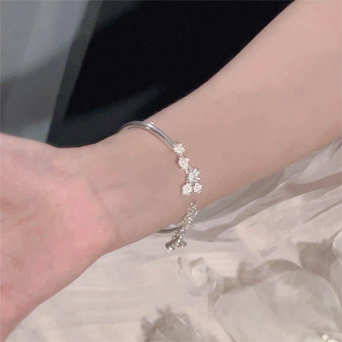 楚噢CHUO足银9999桃花铃铛手镯手环纯银新中式国风精致女小众新款,淘宝优惠券,粉丝福利购,淘宝优惠卷