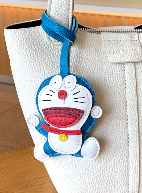 卡通皮质叮当猫挂饰高级感