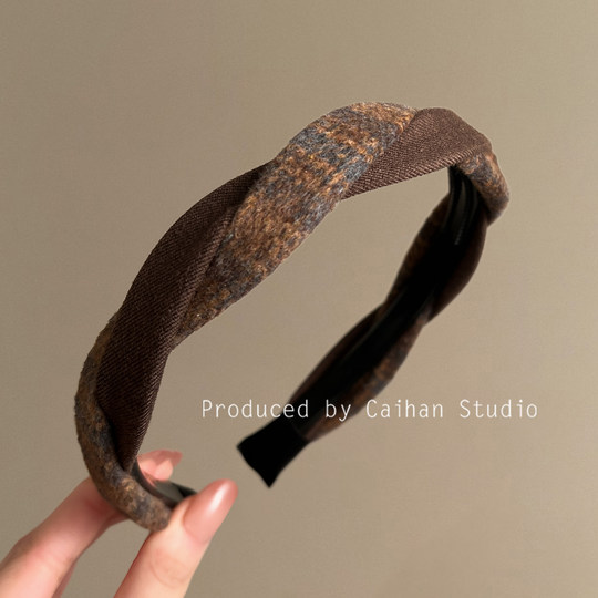 Kirishima Paris ~ Temperament Gray Woolen Twist Headband