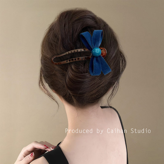 Côte d'Azur~Velvet bow duckbill clip
