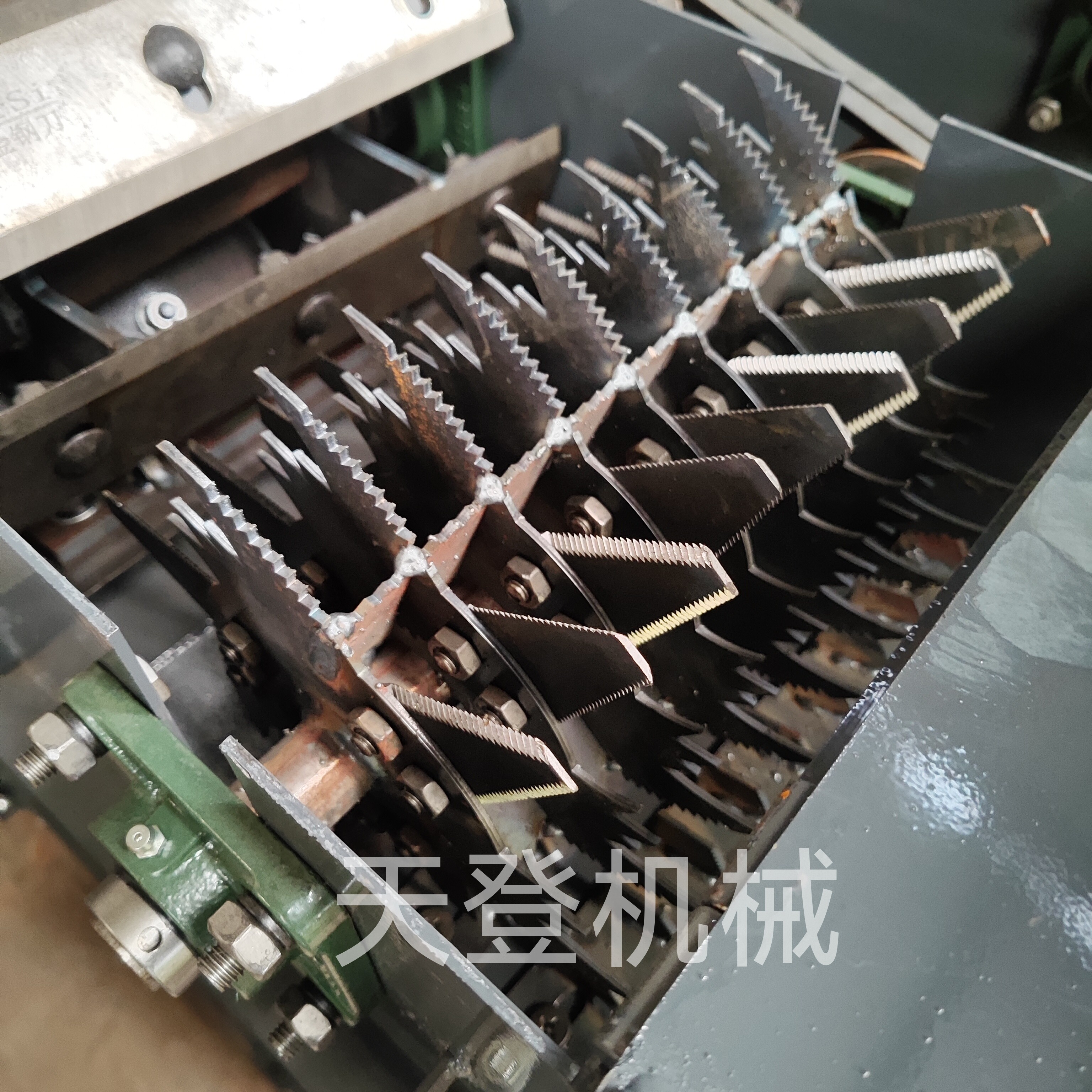 卧式铡草机揉丝总成揉丝头刀盘刀架大全老款配件刀片全套型号总成,淘宝优惠券,粉丝福利购,淘宝优惠卷