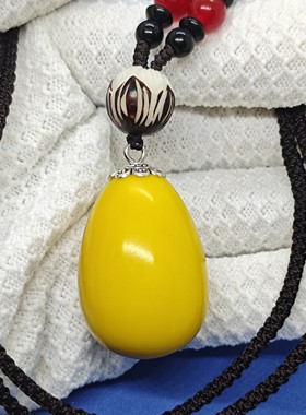 精品现开彩色佛心果老果菩提果原果彩色成品吊坠