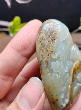 龙凤呈祥手把件籽玉和田玉