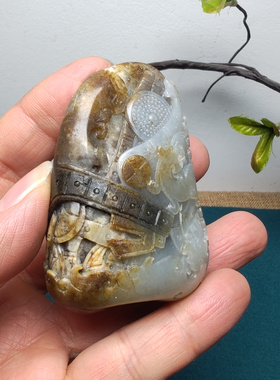 新疆和田玉籽玉原石青花墨玉秋梨皮仿古龙锦灰堆手把件男龙凤呈祥