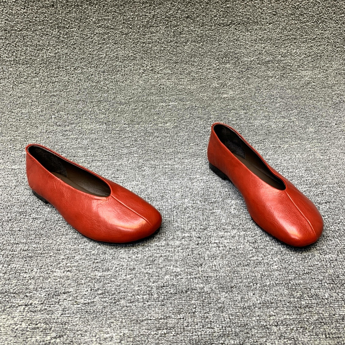 欧洲站女鞋2026春季新款欧货真皮浅口低跟圆头简约时尚单鞋奶奶鞋,淘宝优惠券,粉丝福利购,淘宝优惠卷