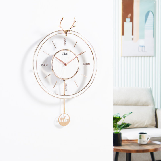 Combas swing clock