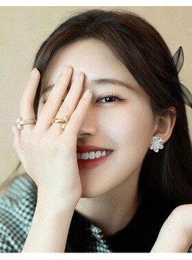 赵露思同款山茶花耳环女小众设计感高级纯银耳钉2026新款轻奢耳饰