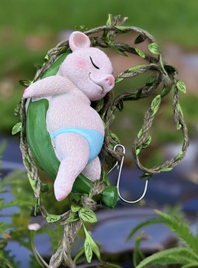 小猪荡秋千挂件花园爬藤架装饰挂件阳台庭院造景布置工艺装饰摆件