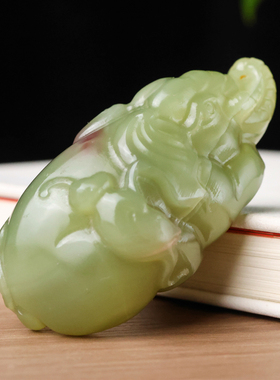和田玉籽料大象手把件