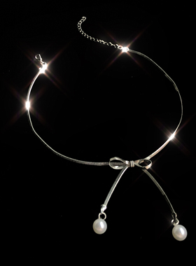 银河少女小众设计感蝴蝶结项链