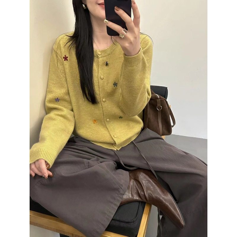 秋季女士短款灰色针织毛衣开衫外套女2025新款巨好看早秋穿搭,淘宝优惠券,粉丝福利购,淘宝优惠卷