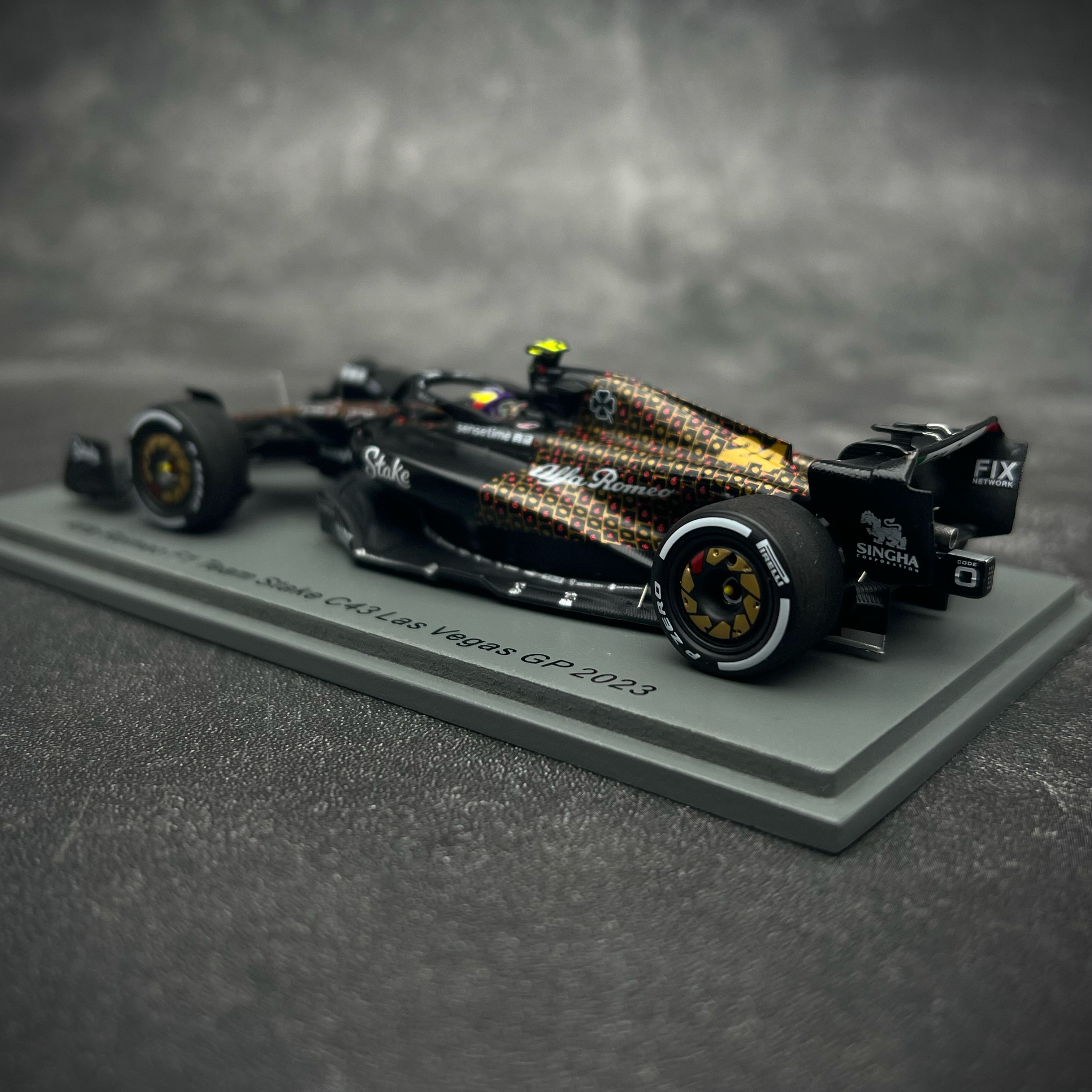 Spark1:43阿尔法罗密欧F1赛车C43 2023拉斯维加斯周冠宇汽车模型 - 图1