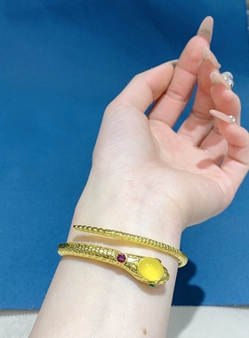 吉祥型红宝石纳福度金手环女士