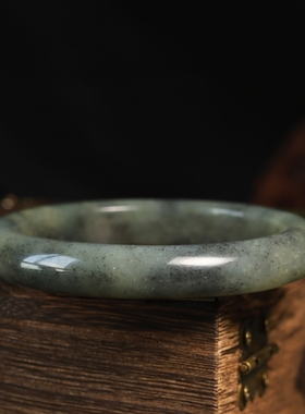 玉德堂手镯和田玉青花籽料苏工