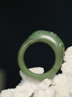 新疆和田玉青玉籽料玉戒指苏工