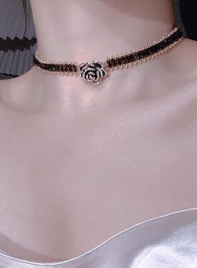 气质黑色玫瑰花小众项链