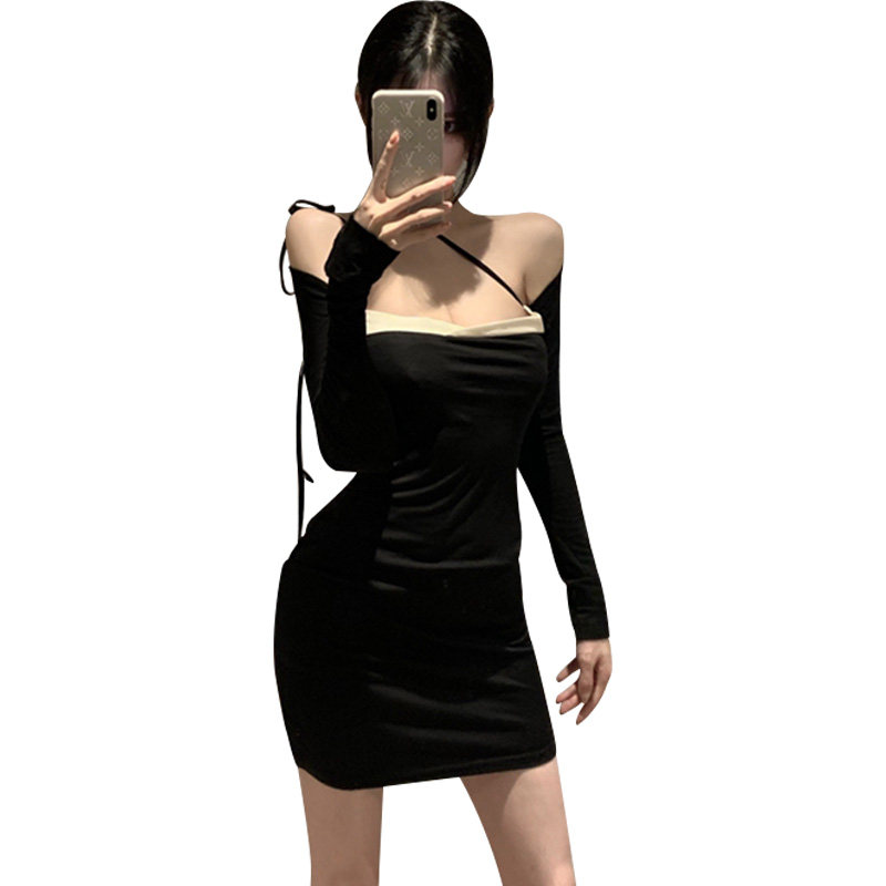 2020秋季新款一字肩心机夜场连衣裙 奥尼妮卡连衣裙