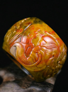 天然宣化战国红玛瑙雕刻扳指