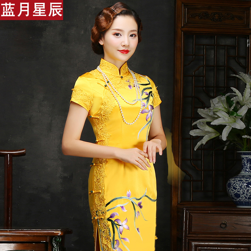 Silk retro long cheongsam, wedding dress Silk retro long cheongsam, wedding dress