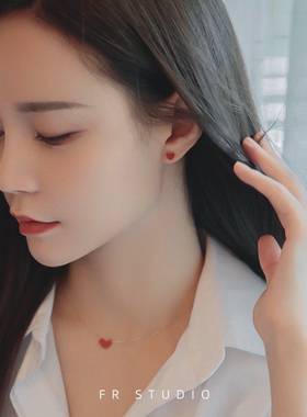 红色爱心项链女2026年新款小红心吊坠锁骨链轻奢小众气质秋冬