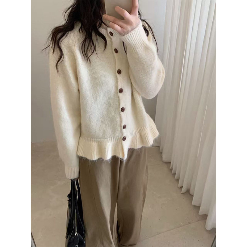 园园美衣圆领毛衣开衫女秋冬2026新款宽松木耳边下摆软糯针织上衣 - 图1