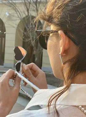 ins风珍珠腰链斜挎背带女心形镜子吊坠装饰腰带裙子西装配饰项链