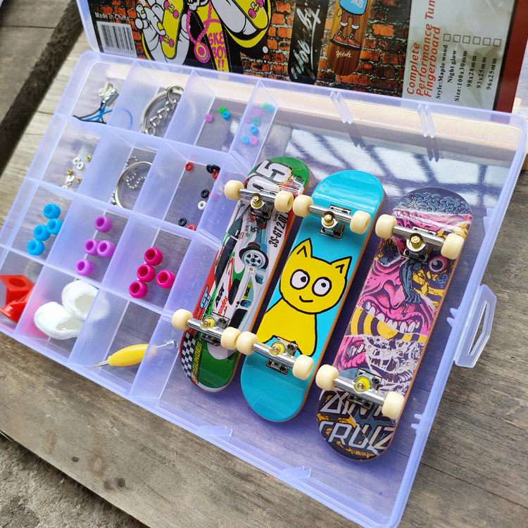三个塑料手指滑板套装指尖四轮迷你小滑板车男女孩礼物收纳盒益智,淘宝优惠券,粉丝福利购,淘宝优惠卷