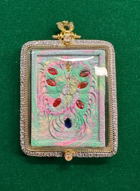 泰式特色正品古巴吉士纳早期2550蝴蝶牌粉质大模彩色石手画印钻壳