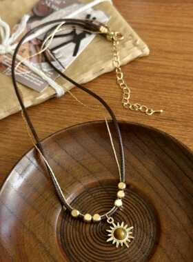 太阳花金琥珀石吊坠叠戴项链女小众设计时尚甜酷美拉德风锁骨链潮