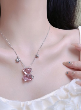 浅粉色透明卡通小熊吊坠项链小众设计甜美可爱童趣气质锁骨链颈链