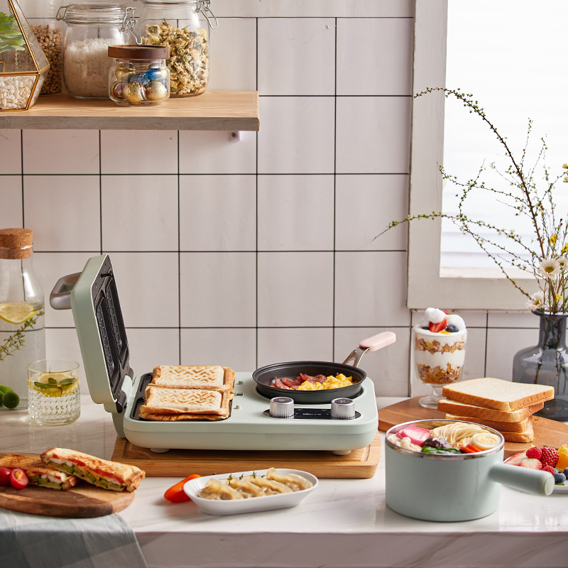 小熊悠品专卖店小熊三明治机早餐机神器家用小型多功能轻食机懒人吐司压烤面包机2