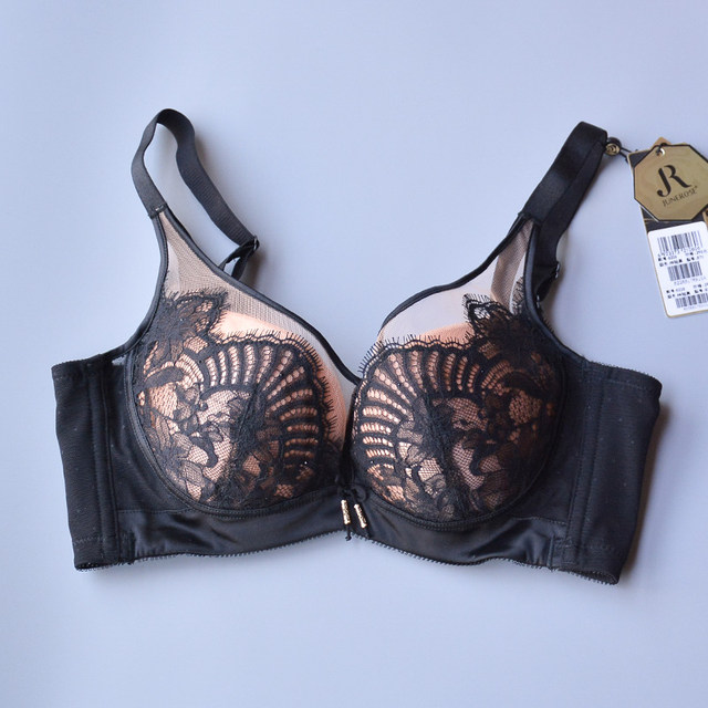 June Rose 6226 bra AB medium thick cup small breast push-up Zhen Huan cover soft steel ring adjustable push-up bra