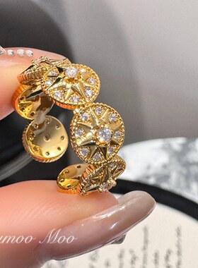 铜合金合成锆石戒指 法式轻奢时尚幸运罗盘戒指