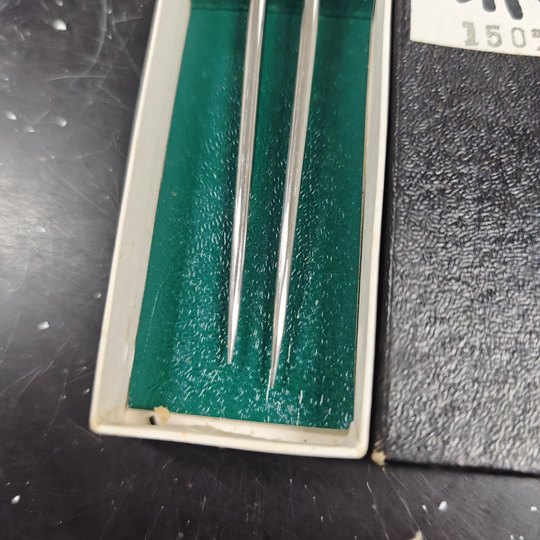 Japanese wood-handled buffalo horn chopsticks, fire chopsticks, paper box, tea also lives in Japanese ancient art S5-1