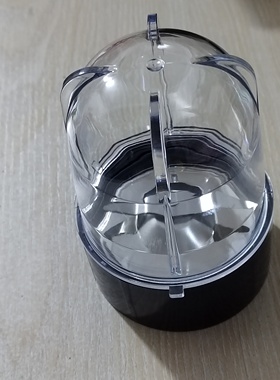 黑色料理机配件一字刀座带杯