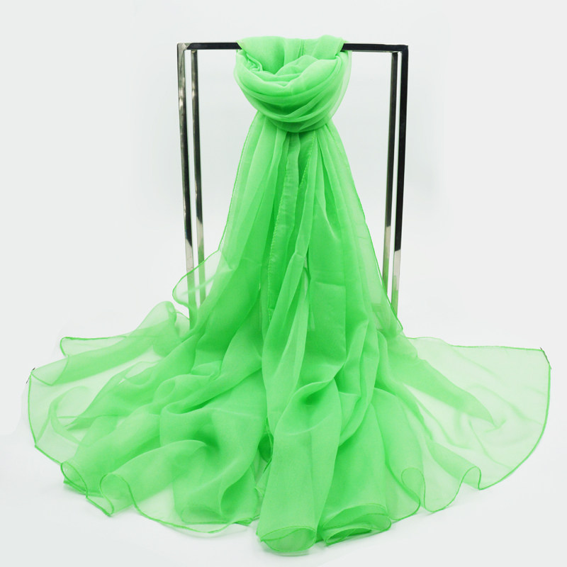 丝巾女冰丝百搭春秋长款纯色纱巾防晒沙滩巾超大韩版披肩围巾两用,淘宝优惠券,粉丝福利购,淘宝优惠卷